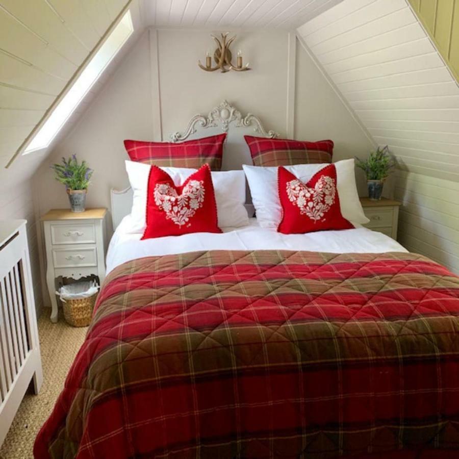 Glencroft A Fairytale Highland Cottage Aberfeldy Esterno foto
